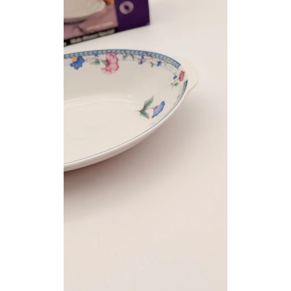 Oneida Blue Lattice 12 Inch Oval Vegetable Serving Bowl Fine Porcelain U130769